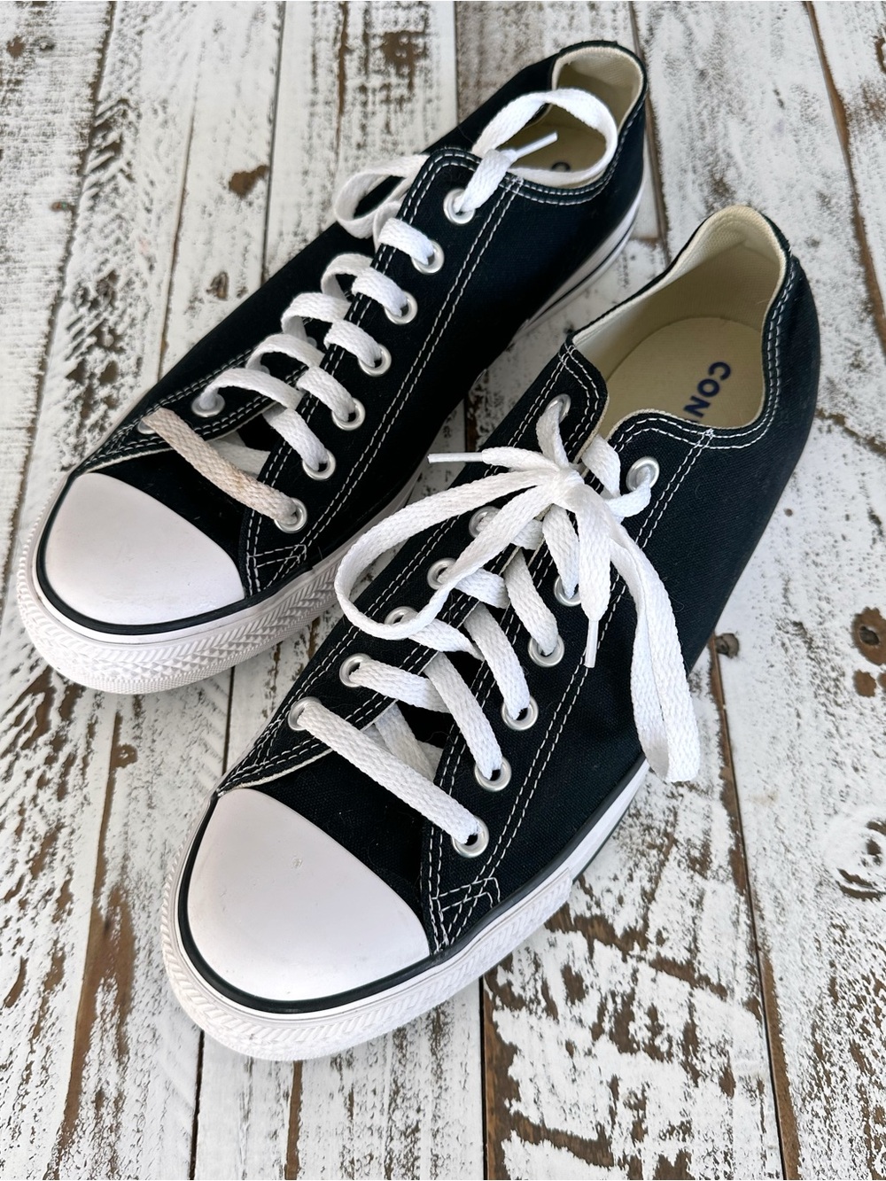 Converse Chuck Taylor Black and White Low Top Sneakers - Men’s 10.5